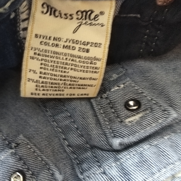 Miss Me Capri Jeans Size 25 - Picture 4 of 5